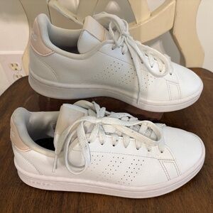 Adidas Women’s Advantage Sneaker